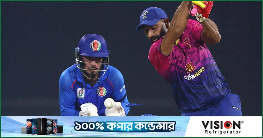 প্রাণপণ চেষ্টা করেও ইউএইকে জেতাতে পারলেন না আসিফ
